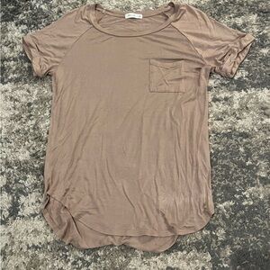 Brown basic tee
